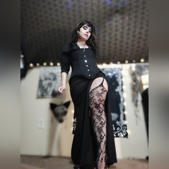 CLOSET RULES- READ BE4 BUYING - Picture 5 of 11